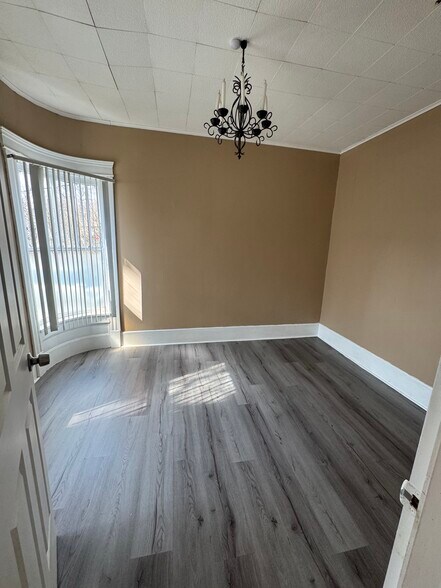 Building Photo - 11 Columbia Ave