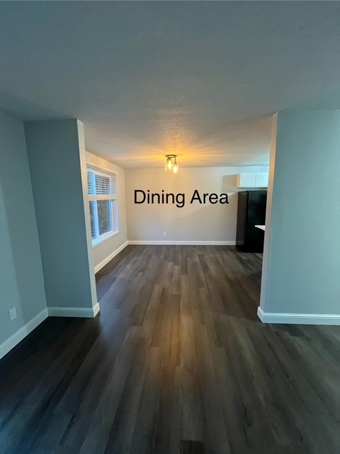 Dining Area - 3608 White Oak Ct NE