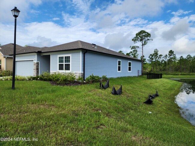 Building Photo - 2599 Lantana Ln
