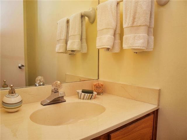 Building Photo - 7122 Wood Hollow Dr