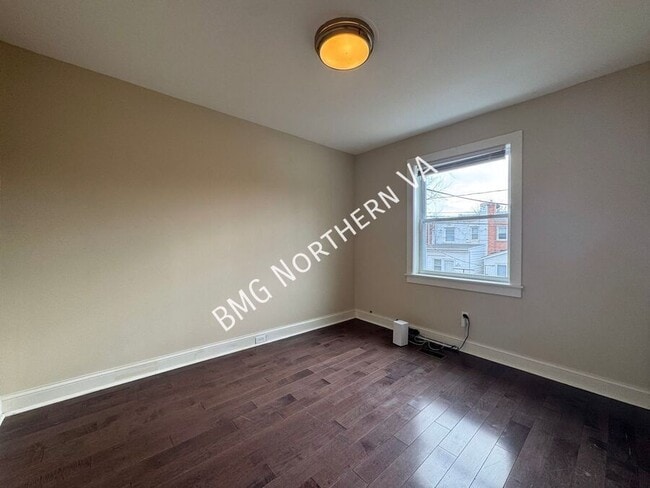 Building Photo - 3351 Clay Pl NE