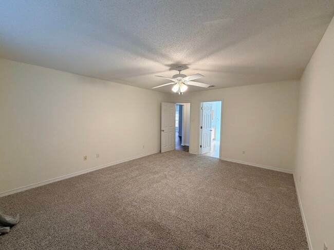 Building Photo - 15171 Haversham Pl