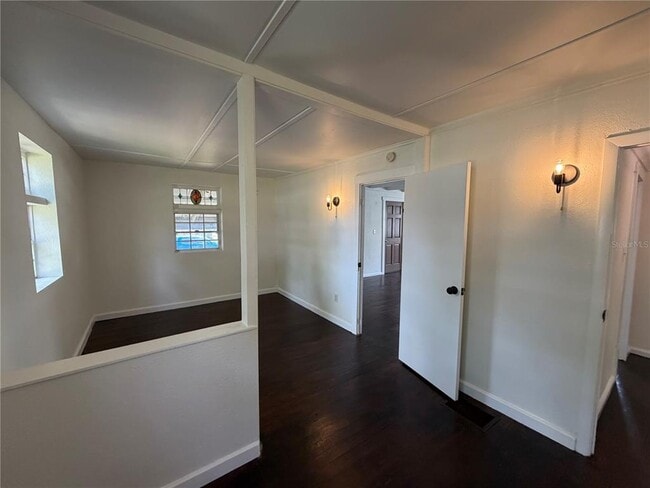 Building Photo - 1725 Fairview Shores Dr