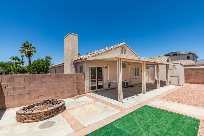 Building Photo - 3-Bedroom Home with Upgraded Cooling & Gre...