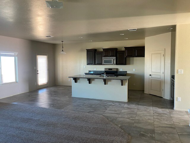 Building Photo - 4182 S Sunflower Dr