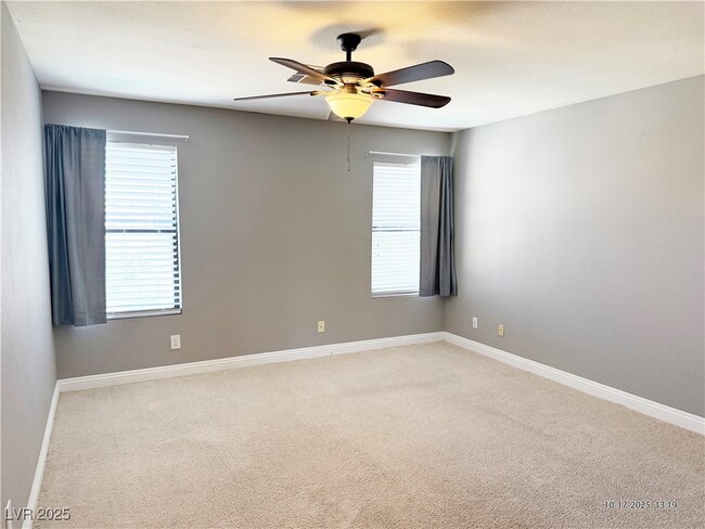 Building Photo - 2062 Club Crest Way