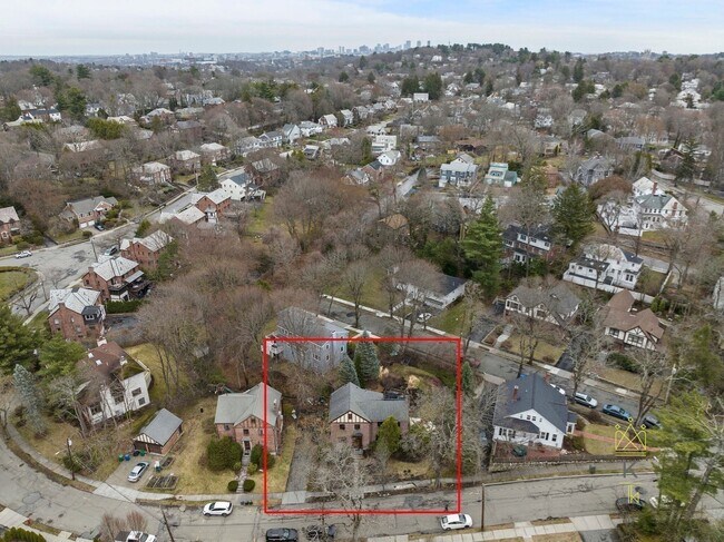 Building Photo - 56 W Boulevard Rd