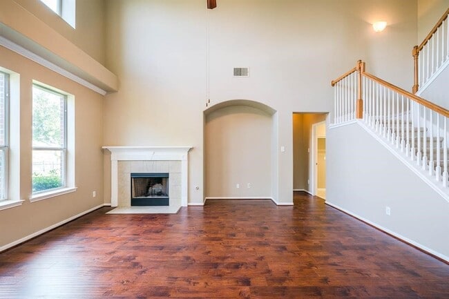 Building Photo - 11314 Sandermeyer Dr