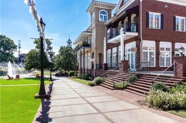 Building Photo - 2465 Devon Leigh Walk NW