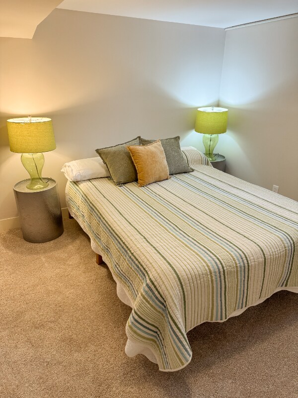 Building Photo - 835 Ouray Ave