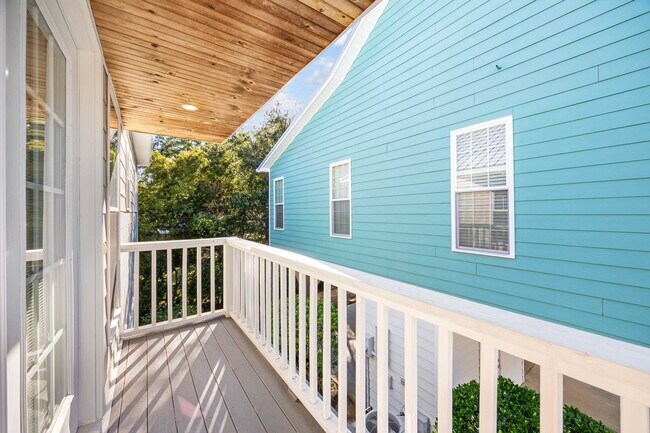 Building Photo - 105 Weatherboard Court