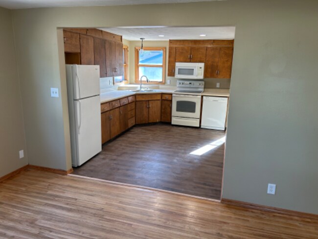 Building Photo - 1304 N Kiwanis Ave