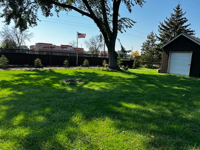 Building Photo - 3280 Lower 150th St W