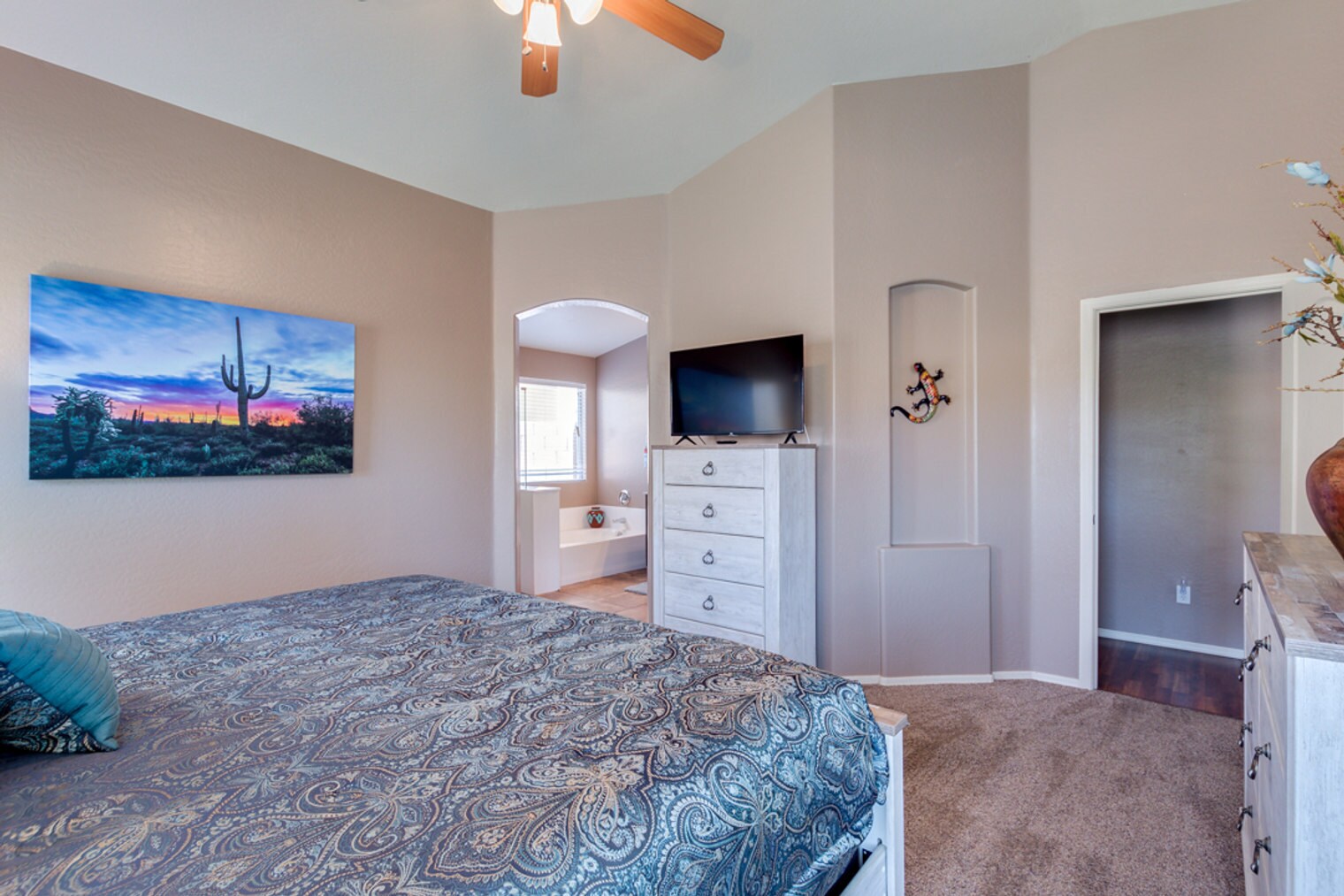Building Photo - 44342 Palmen Dr