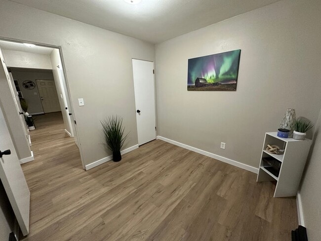 Building Photo - 1126-1128 Byron Ave.