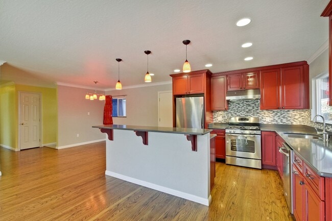 Building Photo - Wow! What a Great Home! Available Soon!