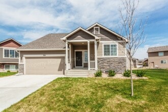 Building Photo - 318 Cherryridge Dr