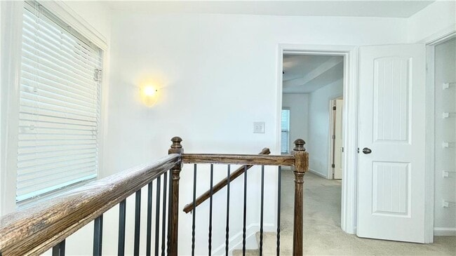 Building Photo - 436 Fieldview Ln