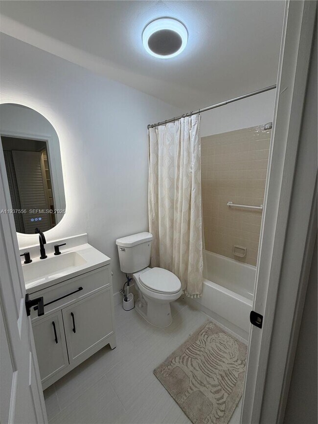 Building Photo - 9517 NW 2nd Pl