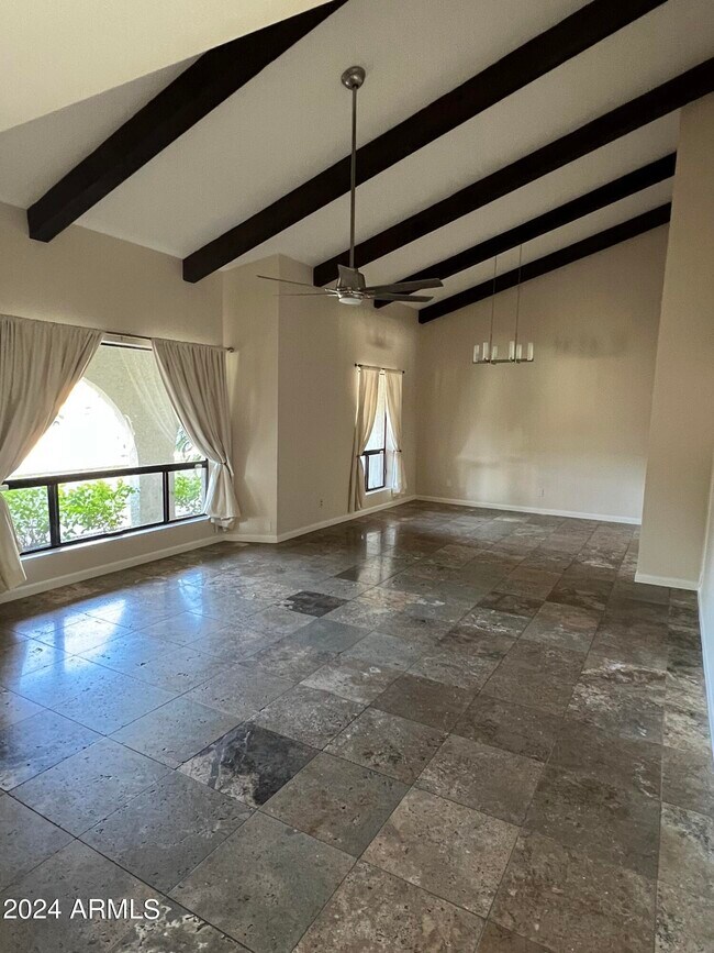 Building Photo - 4539 E Karen Dr