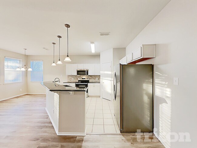 Building Photo - 13354 Dove Ranch Rd