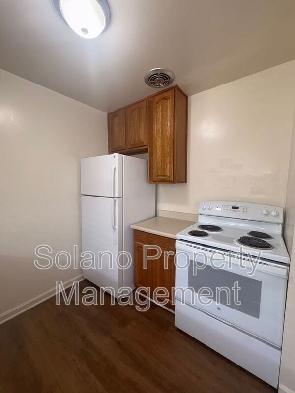 Building Photo - 1229 Ohio St