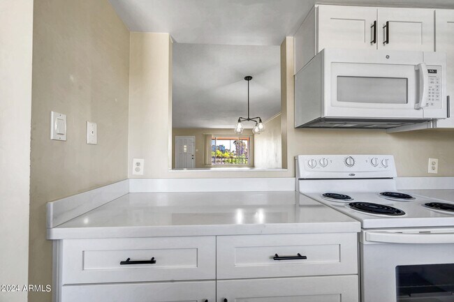 Building Photo - 4701 N 68th St