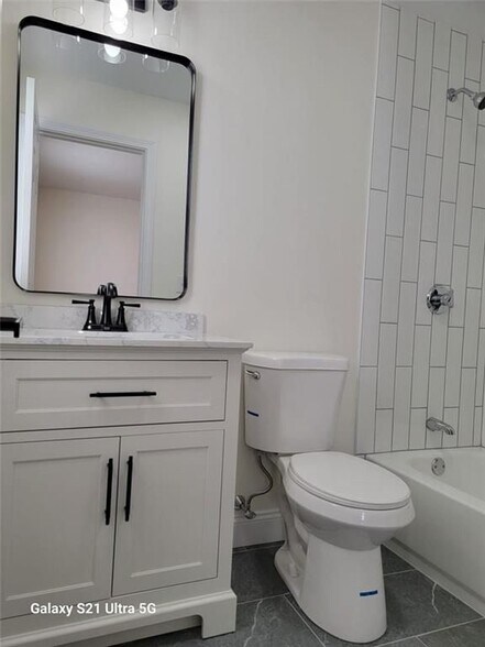 Building Photo - 255 Ohio Ave