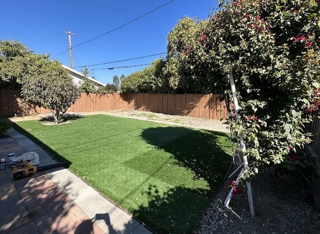 Building Photo - 7516 Whitaker Ave