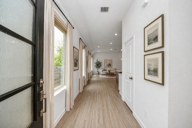 Building Photo - 15623 Red Panda Rd