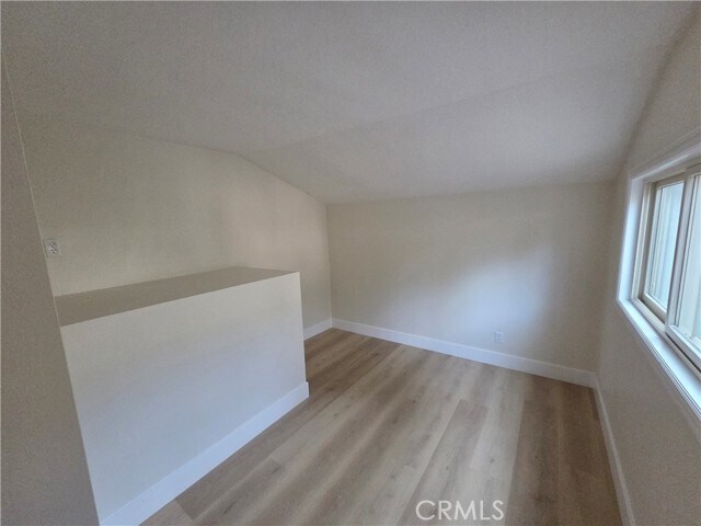 Building Photo - 24776 Glenwood Dr