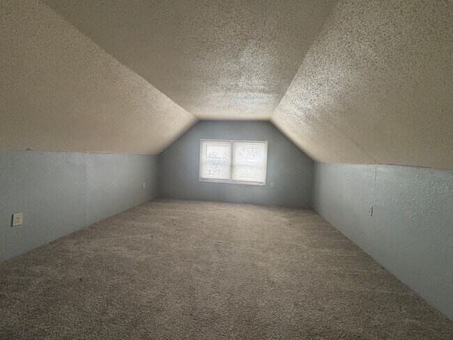 Building Photo - 8827 Park Heights Ave