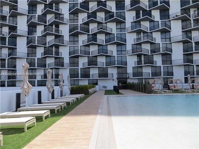 Building Photo - 5252 NW 85th Ave