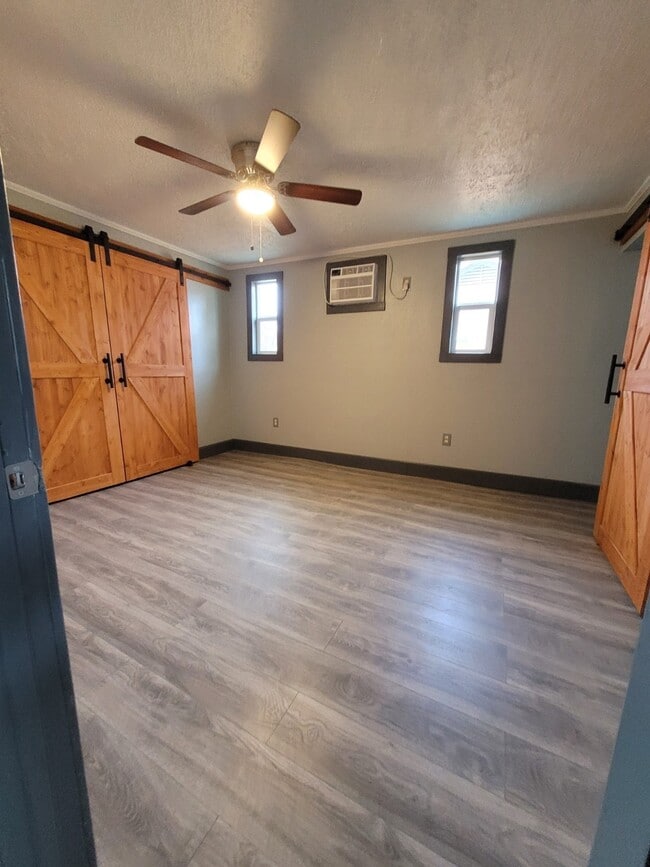 Building Photo - 7617 Delavan Dr