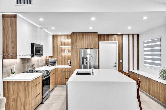 Building Photo - 9940 Watermill Cir