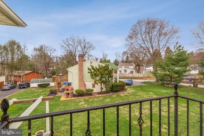 Building Photo - 217 N Providence Rd