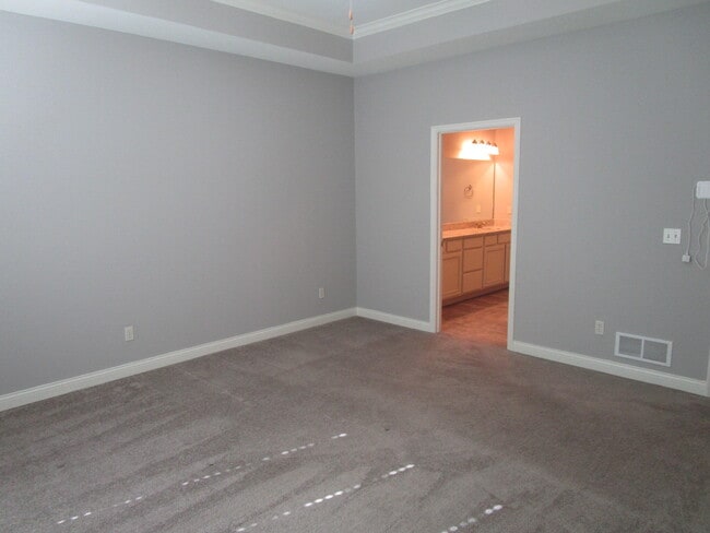 Building Photo - 2420 Boulder Springs Dr