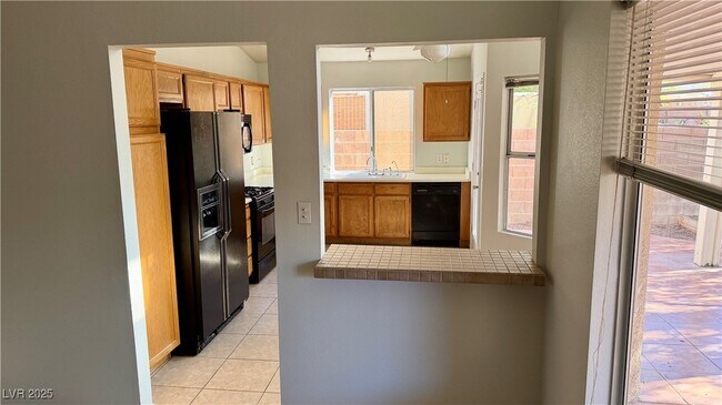 Building Photo - 6041 Spring Harvest Dr