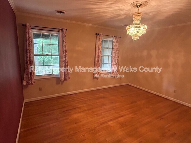 Building Photo - 4500 Connell Dr