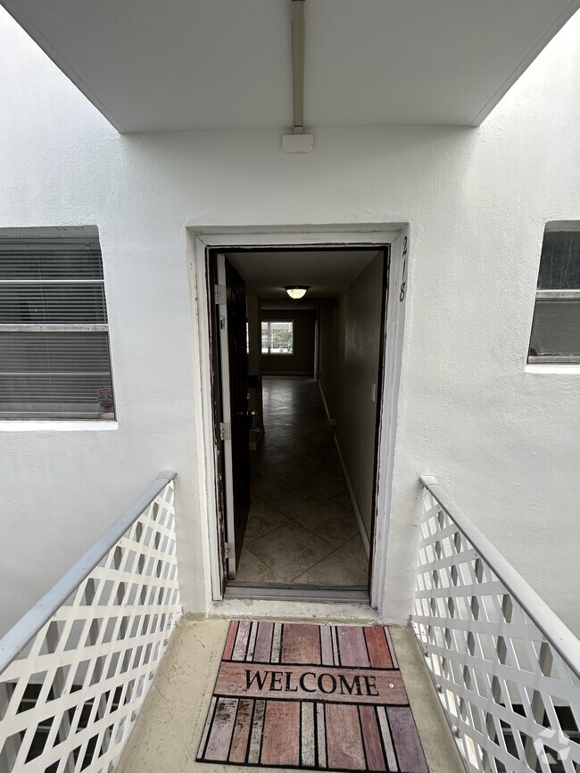 Building Photo - 6507 Winfield Blvd