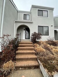 Building Photo - 11 Wildwood Rd