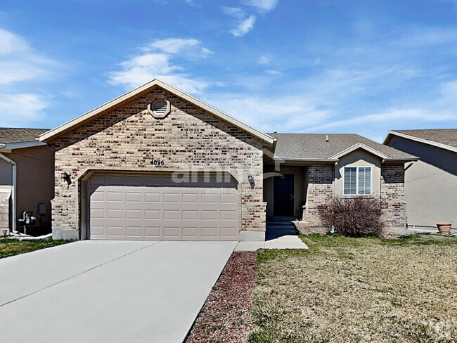 Building Photo - 4096 Juniper Hills Dr