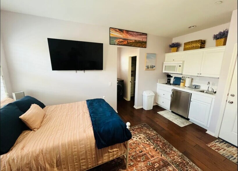 Building Photo - 717 Nile River Dr