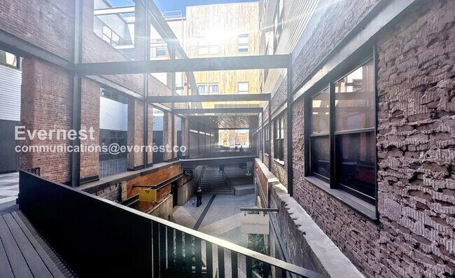 Building Photo - 2212 Morris Ave