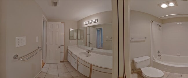 Building Photo - 12800 Melville Dr