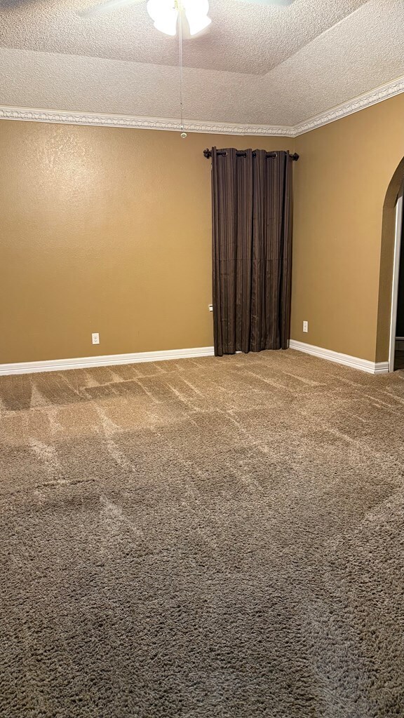 Building Photo - 2602 Wydewood Dr