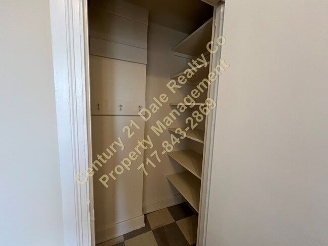 Building Photo - 3 Bedroom 1 Bath home in Central York School District