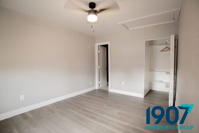 Building Photo - Completely Updated 3-Bed, 2-Bath Home in O...