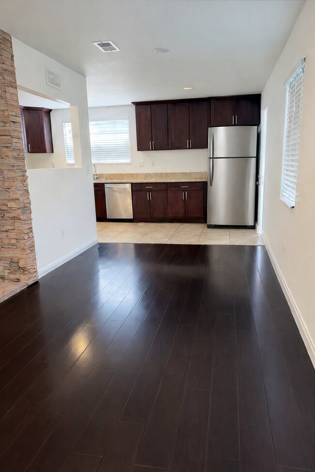 Building Photo - 2540 Hudspeth St