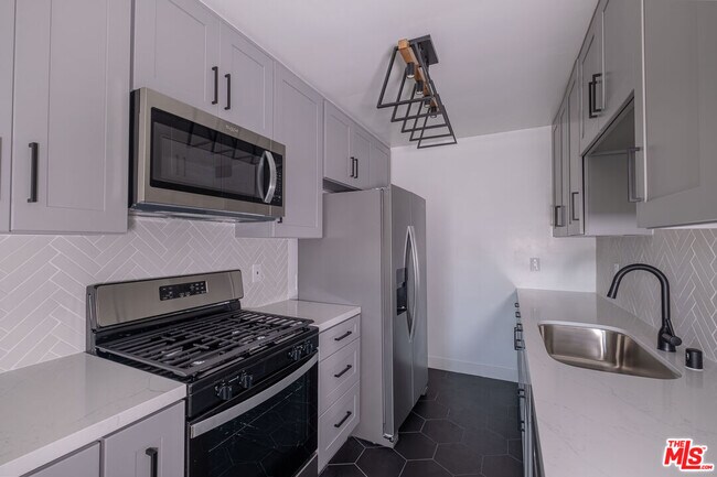 Building Photo - 17901 Crenshaw Blvd